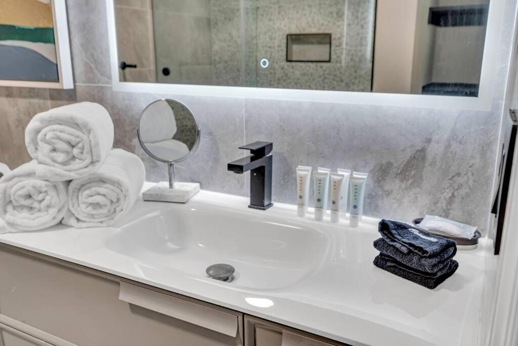 迈阿密Luxurious Private Unit With Parking公寓 外观 照片