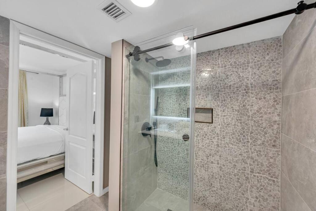 迈阿密Luxurious Private Unit With Parking公寓 外观 照片