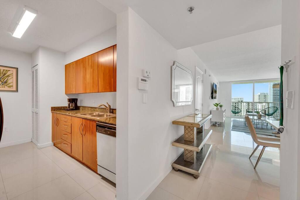 迈阿密Luxurious Private Unit With Parking公寓 外观 照片