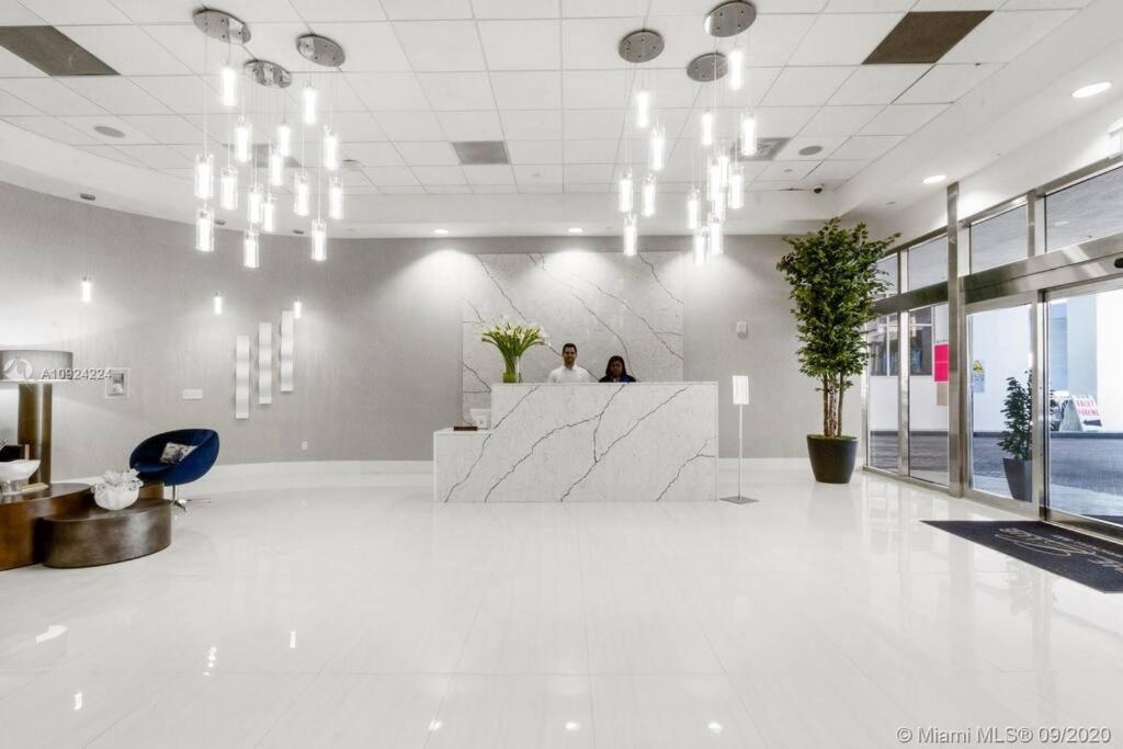 迈阿密Luxurious Private Unit With Parking公寓 外观 照片