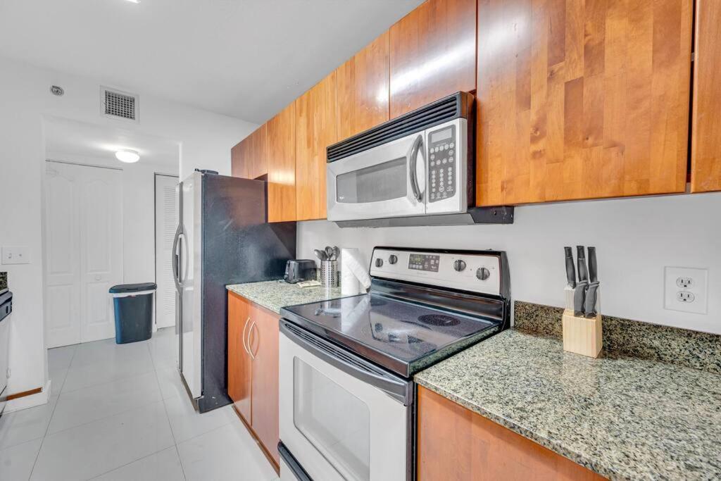 迈阿密Luxurious Private Unit With Parking公寓 外观 照片